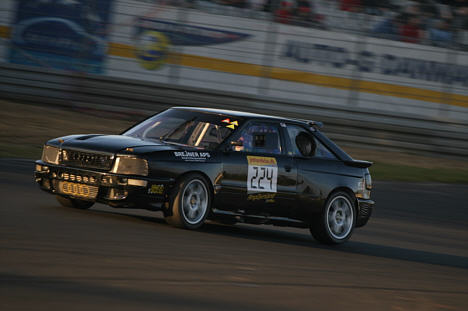 Andreas Brejner’s Audi S2 er skræmmende hurtig på langsiden.